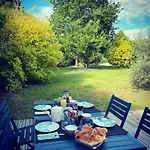 Bed & Breakfast Les Arbres Rouges 3*