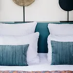 Bed & Breakfast Les Arbres Rouges 3*