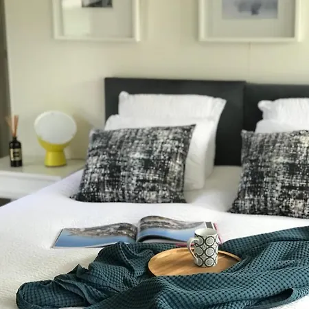 فندق مبيت وإفطار Les Arbres Rouges 3*