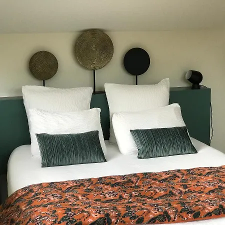 Les Arbres Rouges Bed and breakfast