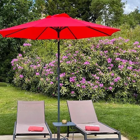 Les Arbres Rouges Sucé