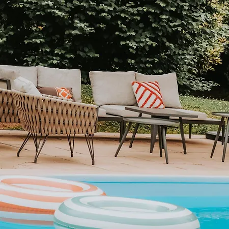 Bed and breakfast Les Arbres Rouges Sucé