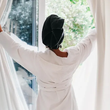 Bed and breakfast Les Arbres Rouges 3*