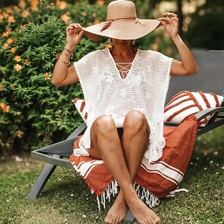 Les Arbres Rouges Bed and breakfast Sucé