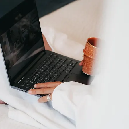 Les Arbres Rouges Bed and breakfast Sucé