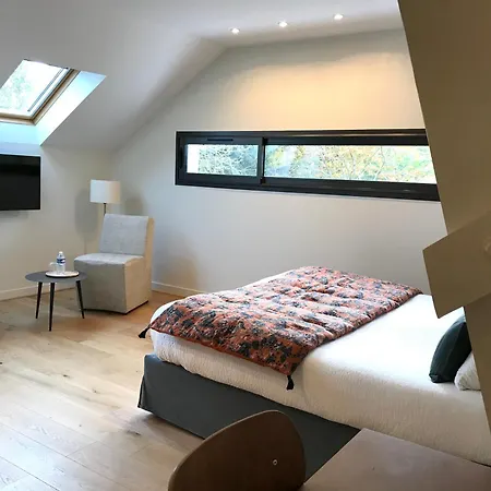 Les Arbres Rouges Bed and breakfast