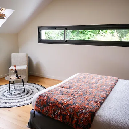 Les Arbres Rouges Sucé