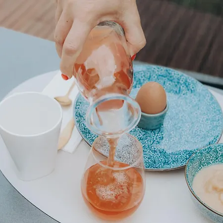 Les Arbres Rouges Bed and breakfast Sucé