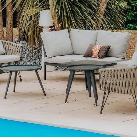 Les Arbres Rouges 3*