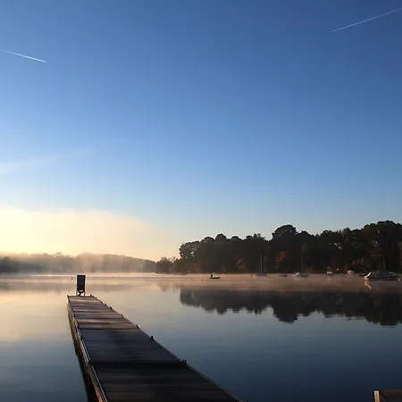 Les Arbres Rouges Bed and breakfast