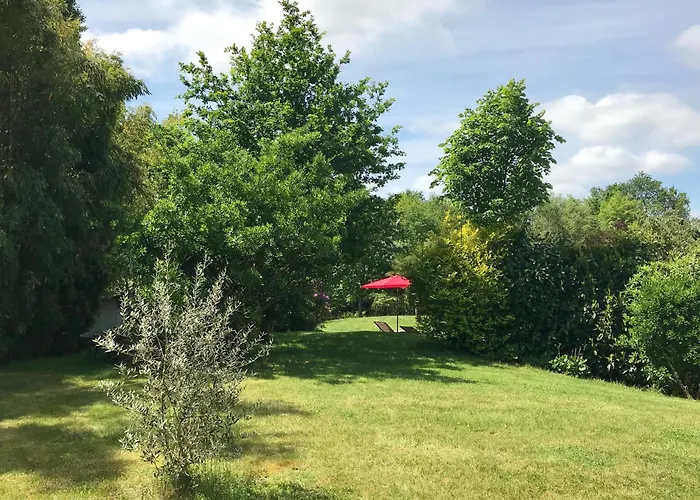 Les Arbres Rouges 3* Suce-sur-Erdre